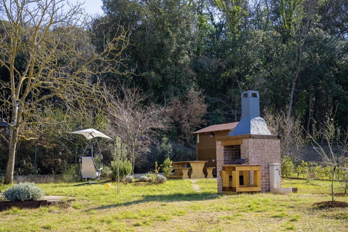 Modean In Pula - Haus Fuer 2-3 Personen Villa Exterior foto