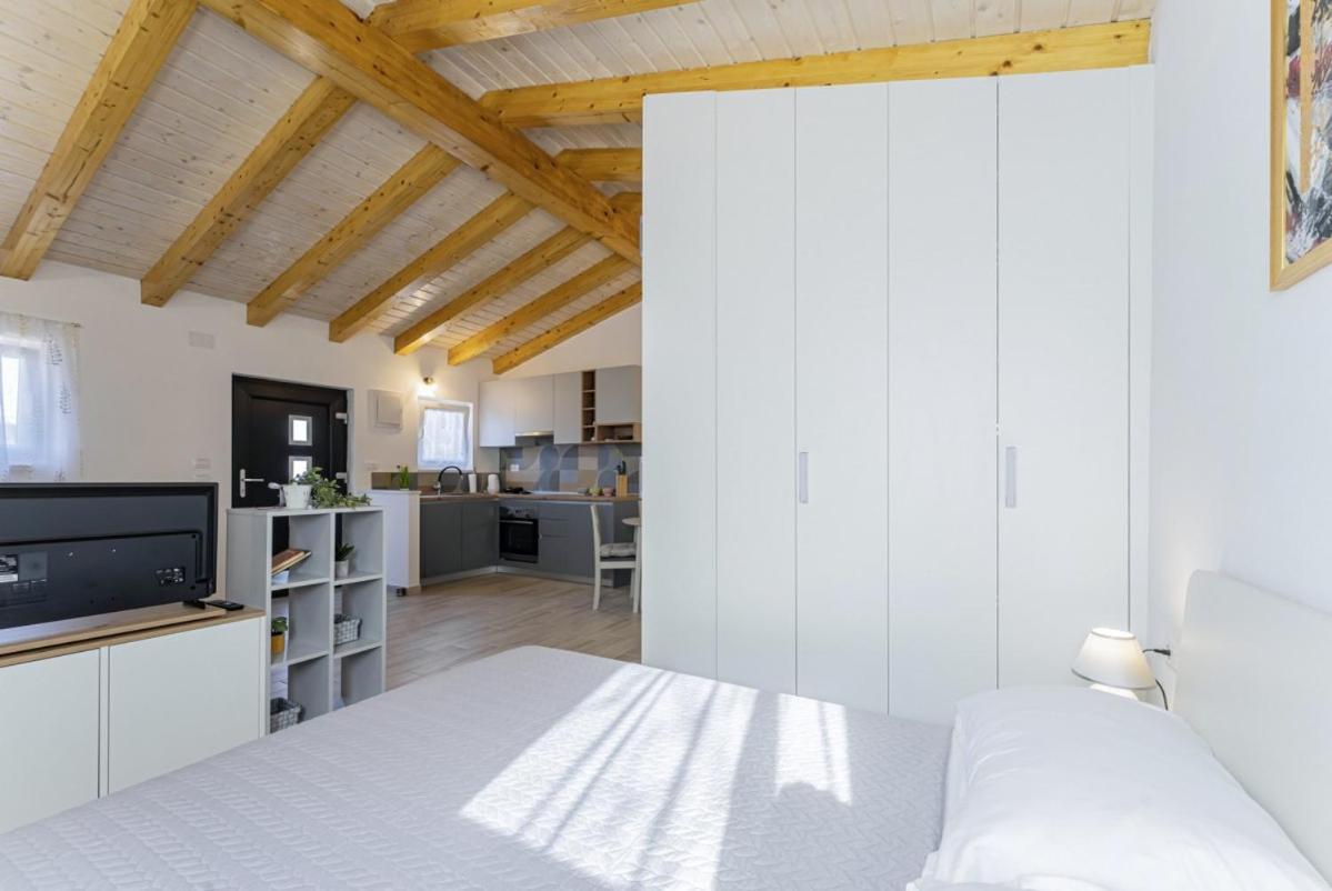 Modean In Pula - Haus Fuer 2-3 Personen Villa Exterior foto